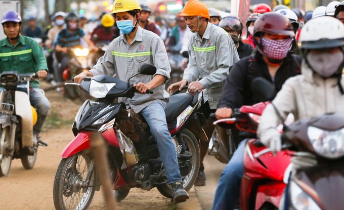 Cửa ngõ phía Đông TP HCM kẹt cứng ngày giáp Tết